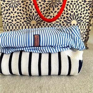 Vineyard Vines Two oversize pieces Beach/Vaycay fitting sizes 2-6